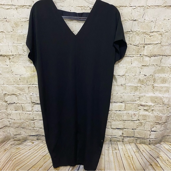 NWT Rachel Roy Black Oversized V Neck V Back Shift Dress - Picture 1 of 5